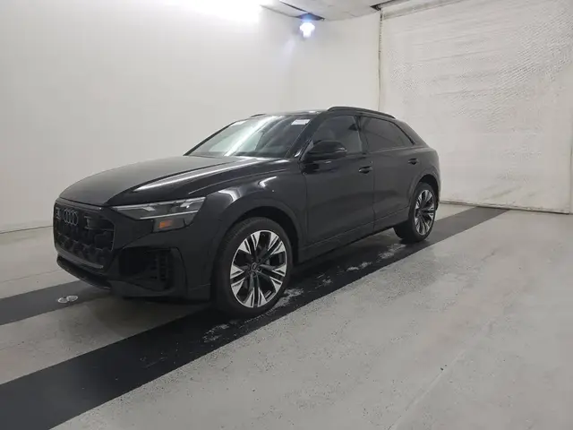 AUDI Q8 PREMIUM 2024