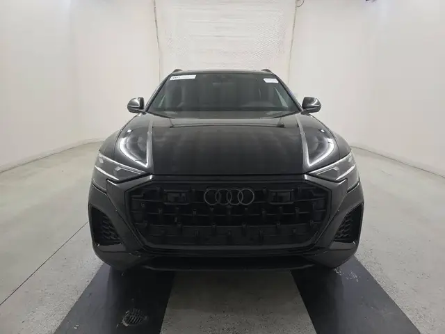 AUDI Q8 PREMIUM 2024