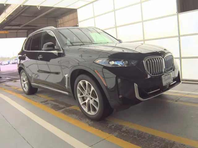 BMW X5 SPORTS ACTIVITY VEHICLE 2024