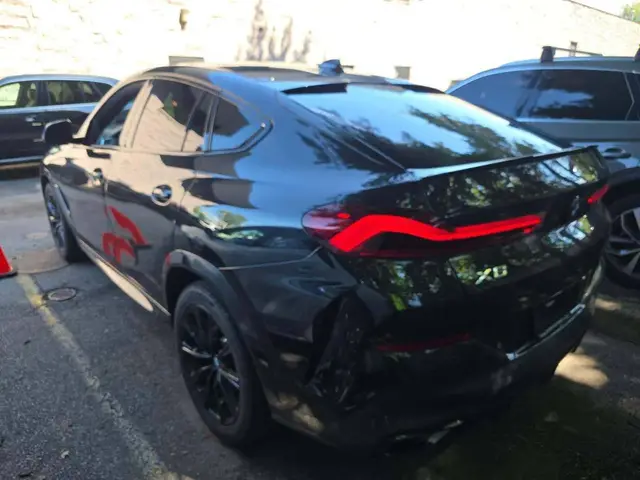 BMW X6 SPORTS ACTIVITY COUPE 2022