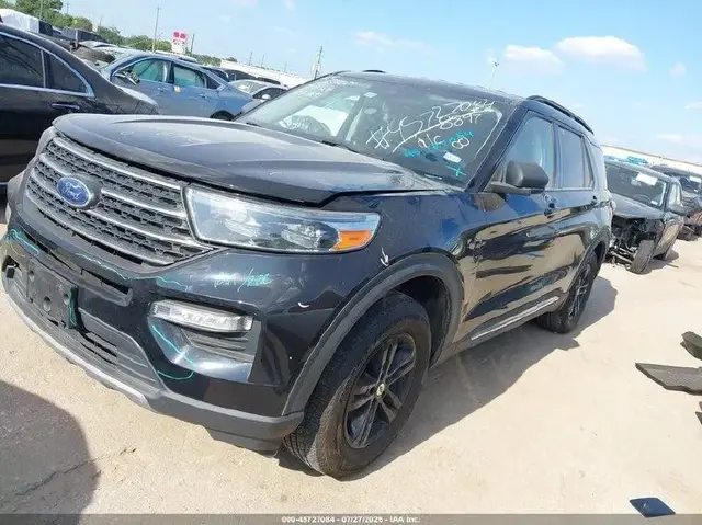 FORD EXPLORER XLT 2022