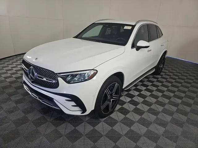 MERCEDES-BENZ GLC 300 2024