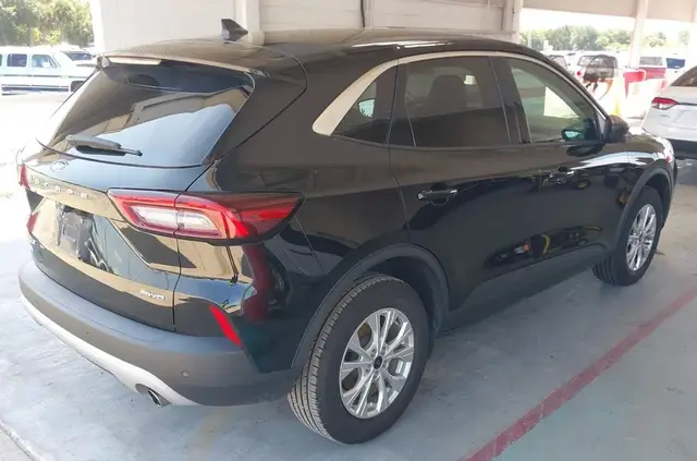 FORD ESCAPE ACTIVE 2023