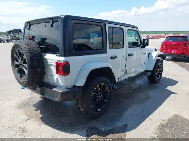 JEEP WRANGLER 4XE SAHARA 4X4 2023