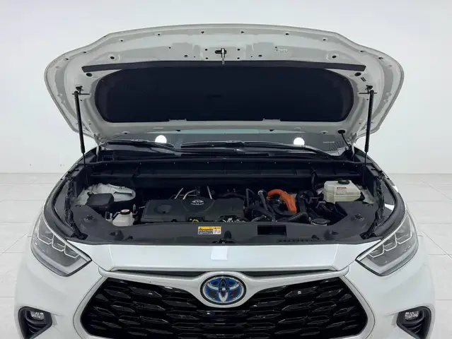 TOYOTA HIGHLANDER PREMIUM 7-SEATER 2022