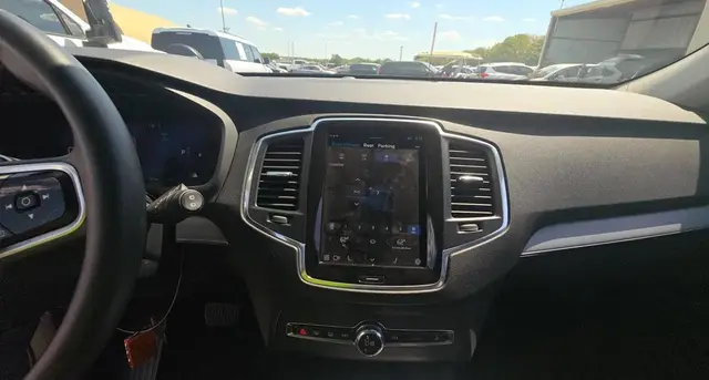 VOLVO XC90 B5 CORE 7-PASSENGER 2023