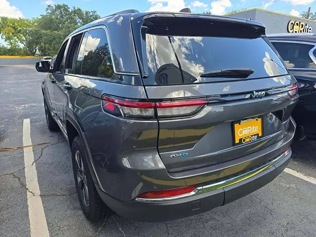 JEEP GRAND CHEROKEE 4XE 2024