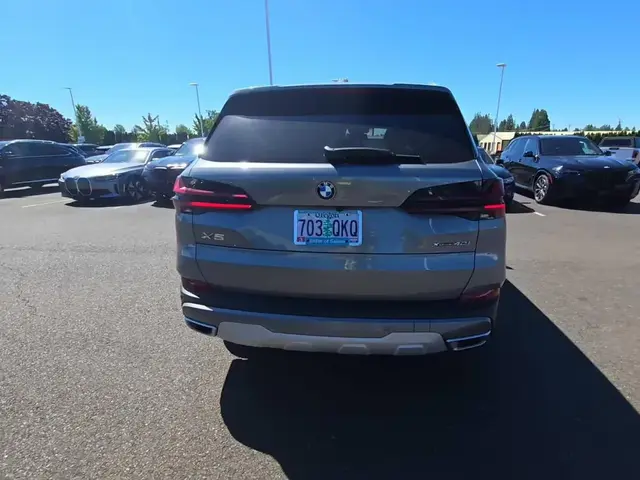BMW X5 SPORTS ACTIVITY VEHICLE 2024