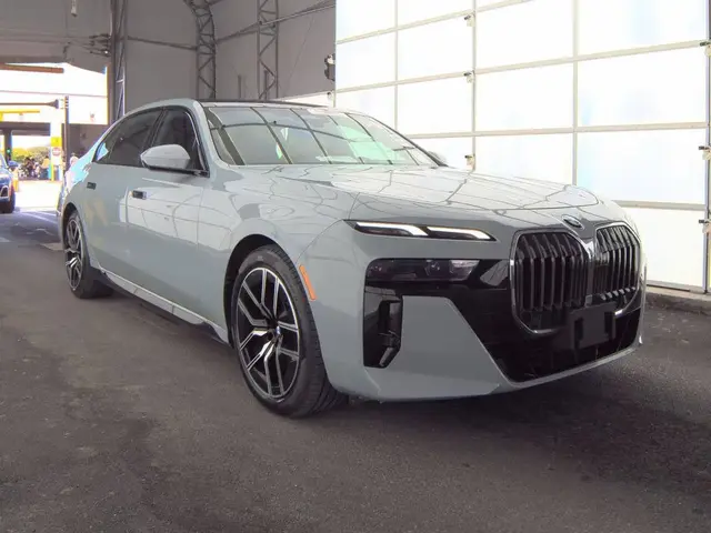 BMW 7 SERIES 740I 2024