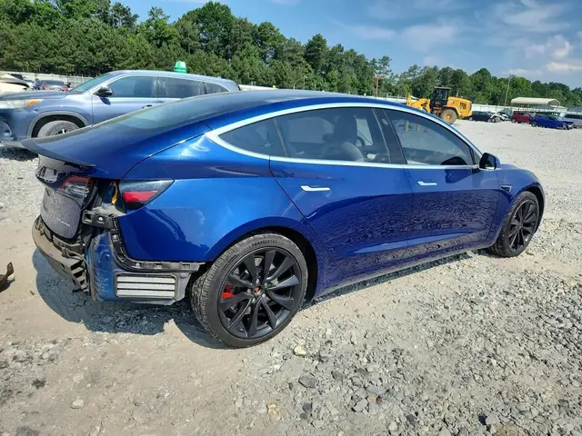 TESLA MODEL 3 2018