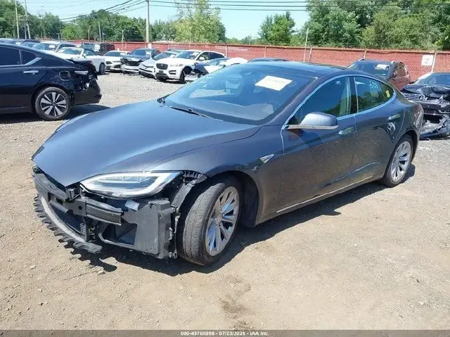 TESLA MODEL S 2016