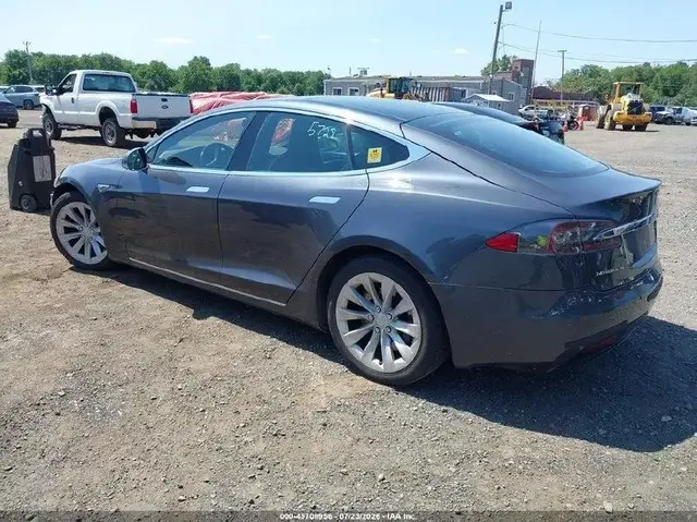TESLA MODEL S 2016