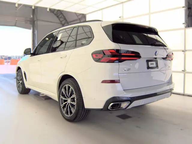 BMW X5 SPORTS ACTIVITY VEHICLE 2024