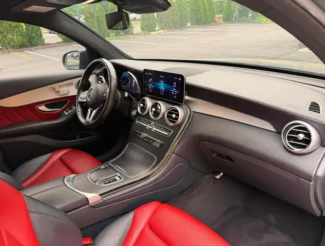 MERCEDES-BENZ GLC-CLASS 2023