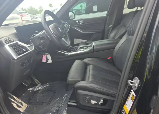 BMW X7 SPORTS ACTIVITY VEHICLE 2023