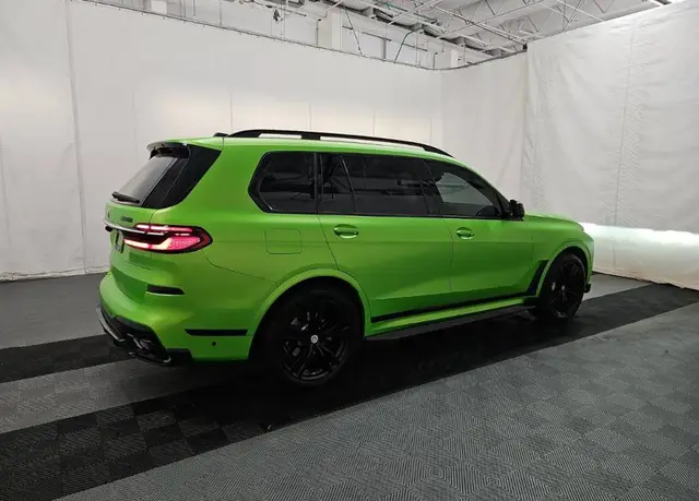 BMW X7 SPORTS ACTIVITY VEHICLE 2023