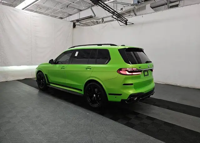 BMW X7 SPORTS ACTIVITY VEHICLE 2023