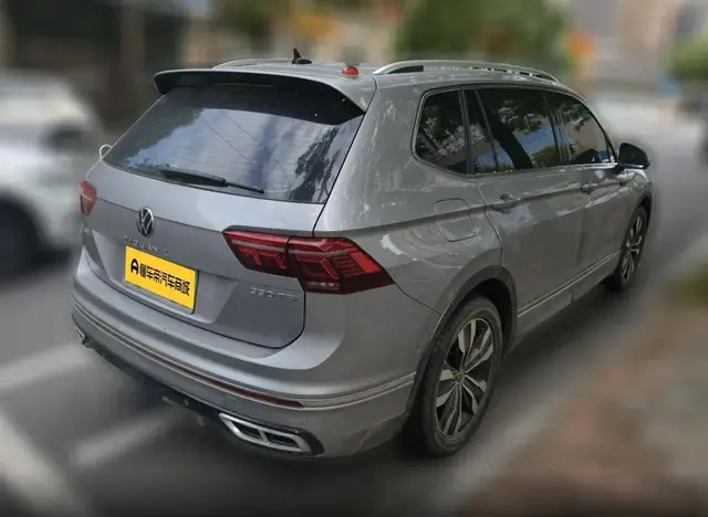 VOLKSWAGEN TIGUAN L R-LINE СПОРТИВНЫЙ СТИЛЬ 2022