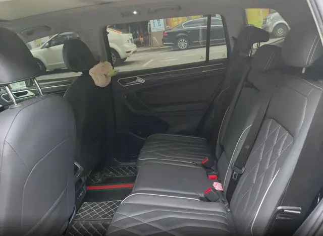 VOLKSWAGEN TIGUAN L R-LINE СПОРТИВНЫЙ СТИЛЬ 2022