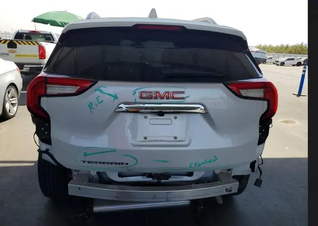 GMC TERRAIN SLT 2023