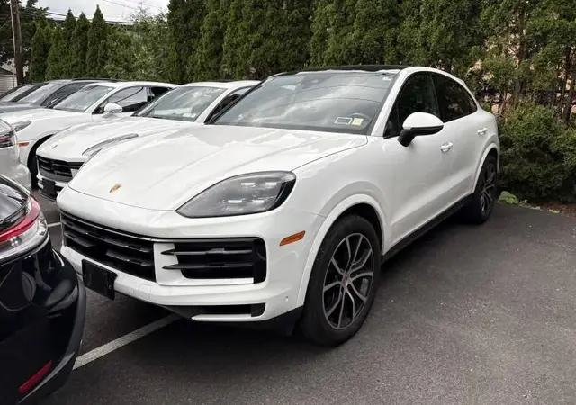 PORSCHE CAYENNE COUPE 2024
