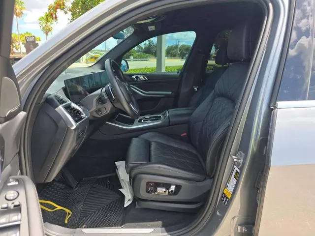 BMW X5 SPORTS ACTIVITY VEHICLE 2024