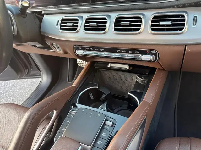 MERCEDES-BENZ GLS AMG LINE (СПОРТИВНЫЙ ОБВЕС УВЕЛИЧЕННЫЕ ТОРМОЗНЫЕ ДИСКИ AMG РУЛЬ СПОРТИВНЫЕ ПЕДАЛИ) NIGHT PACKAGE (ЧЕ 2024