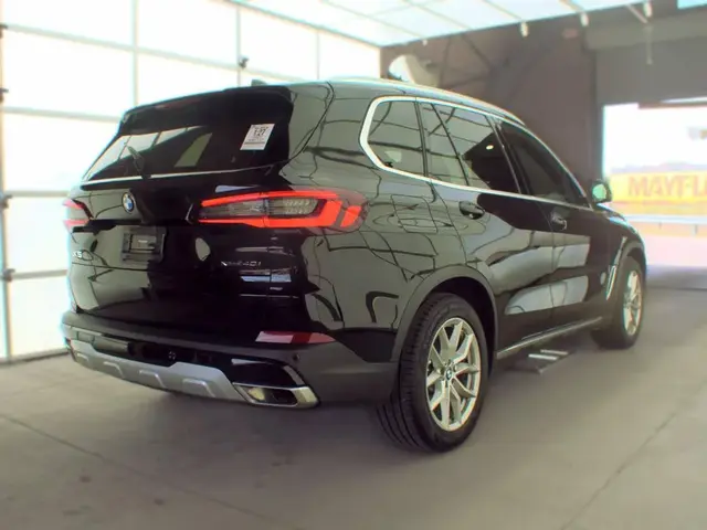 BMW X5 SPORTS ACTIVITY VEHICLE 2022