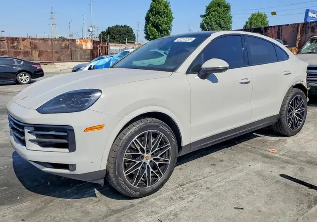 PORSCHE CAYENNE COUPE 2024