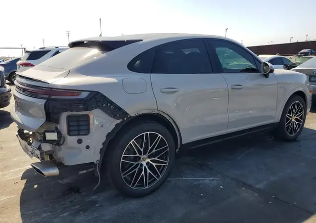PORSCHE CAYENNE COUPE 2024