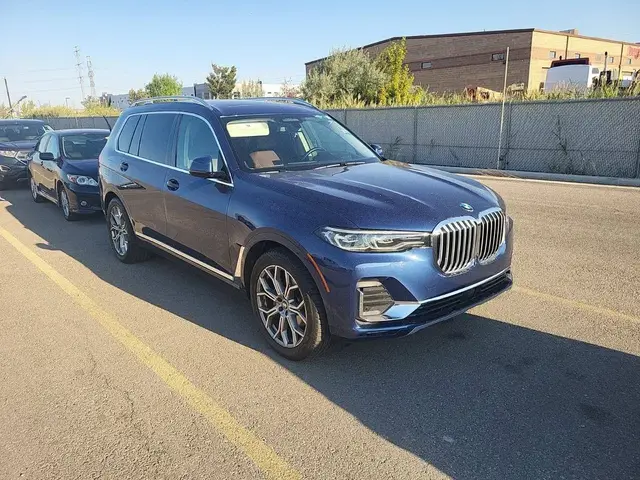BMW X7 SPORTS ACTIVITY VEHICLE 2022