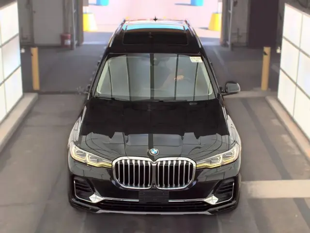 BMW X7 SPORTS ACTIVITY VEHICLE 2022