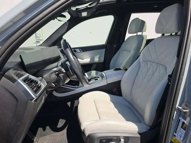 BMW X7 SPORTS ACTIVITY VEHICLE 2024