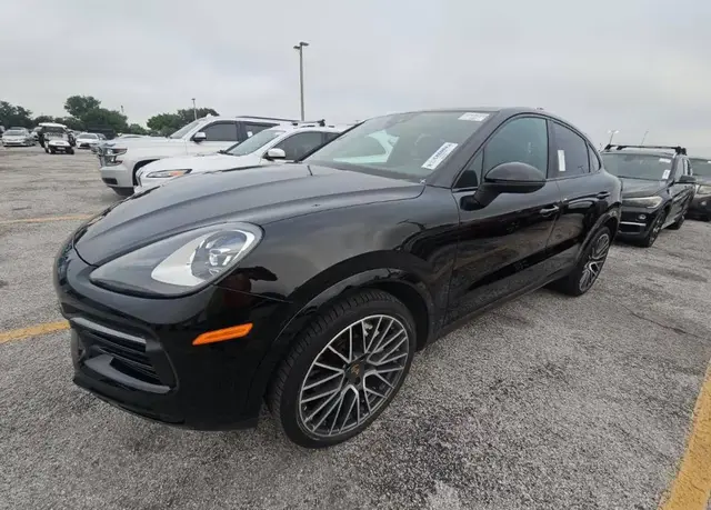 PORSCHE CAYENNE COUPE 2023