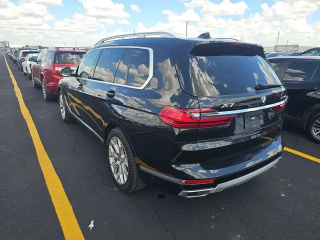 BMW X7 SPORTS ACTIVITY VEHICLE 2022