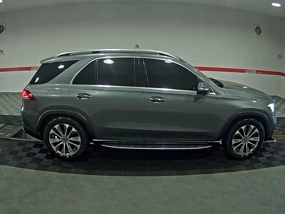 MERCEDES-BENZ GLE 300D 2022