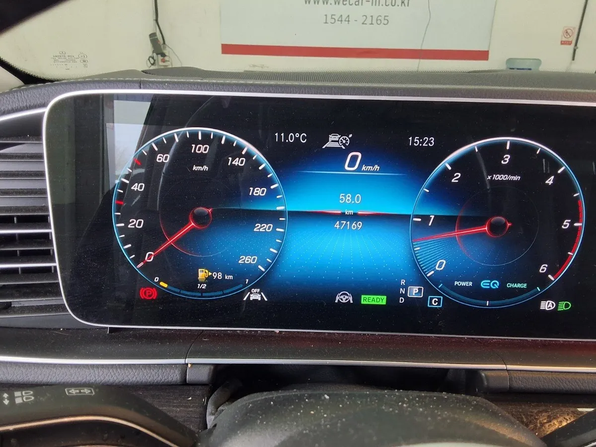 MERCEDES-BENZ GLE 300D 2022