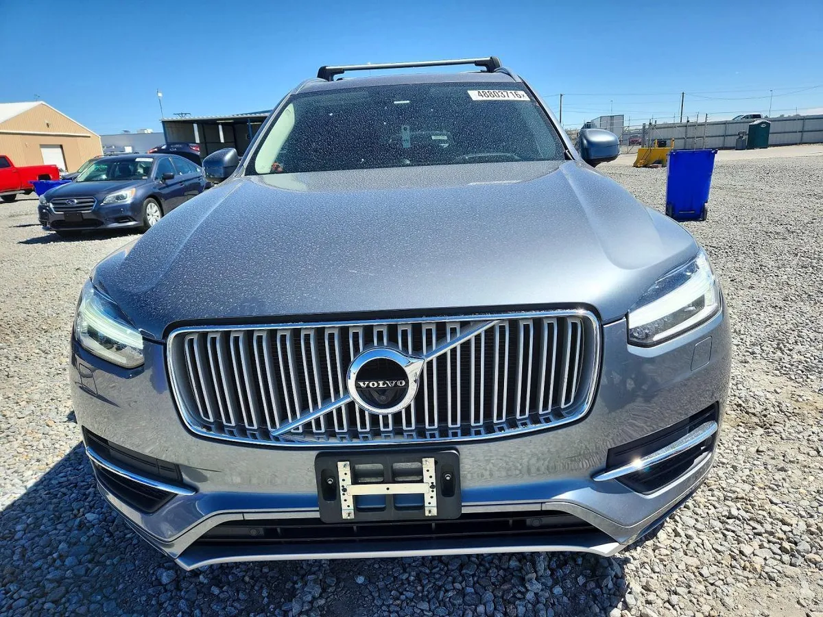 VOLVO XC90 2019