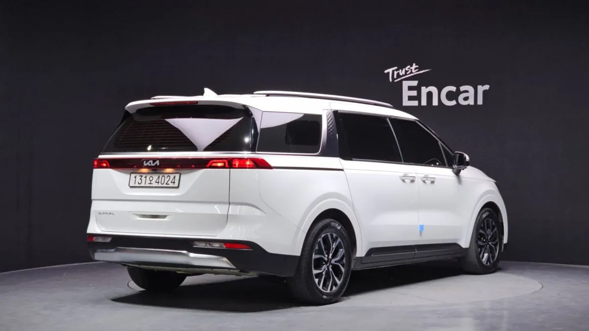 KIA CARNIVAL 9-SEATER SIGNATURE 2021