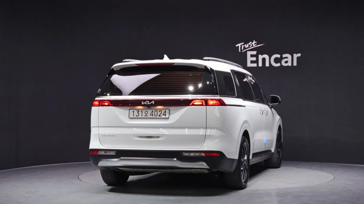 KIA CARNIVAL 9-SEATER SIGNATURE 2021