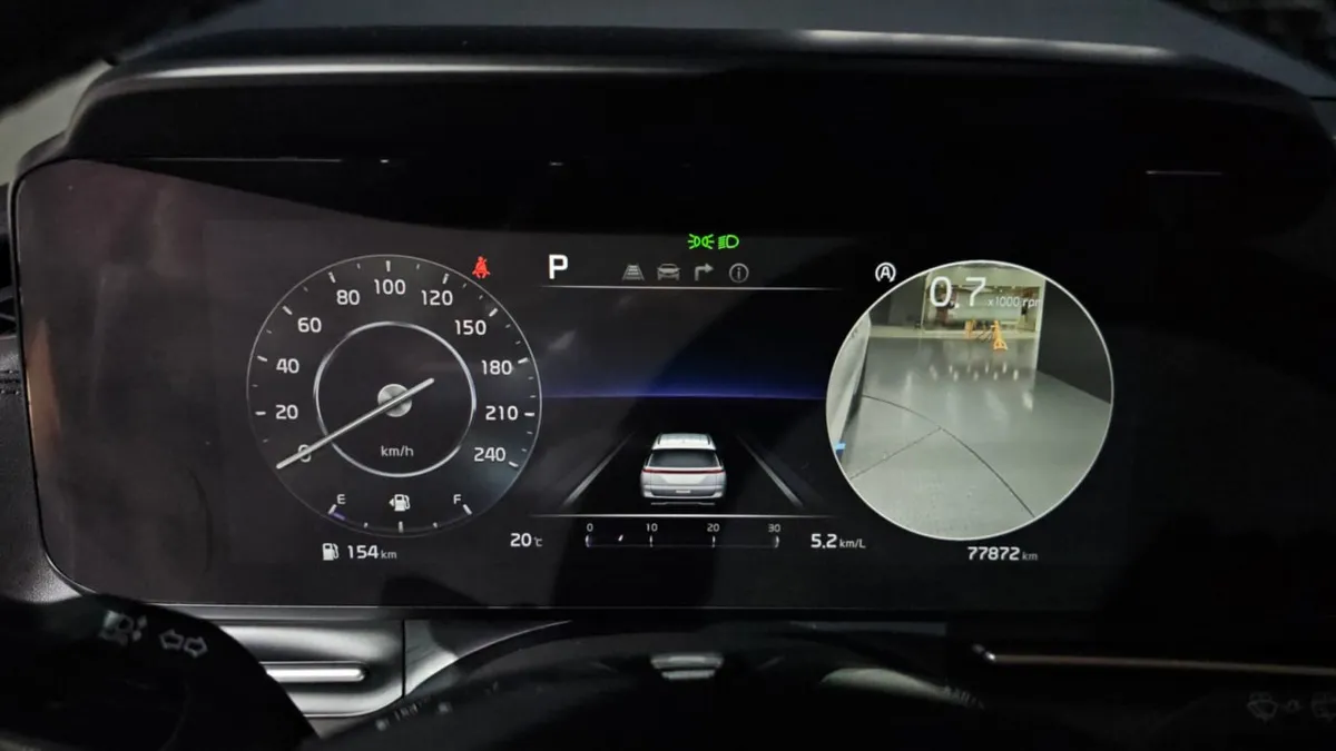 KIA CARNIVAL 9-SEATER SIGNATURE 2021