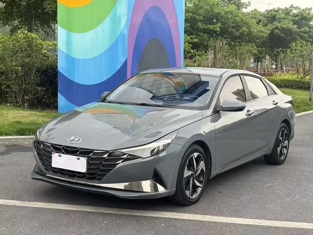 HYUNDAI ELANTRA ELITE 2021