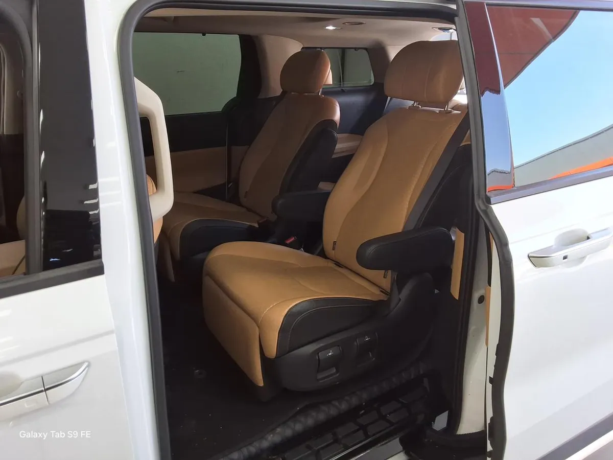 KIA CARNIVAL SIGNATURE 2023