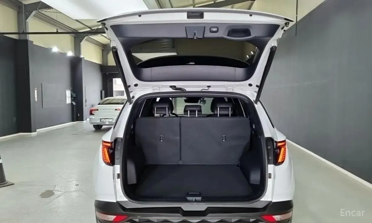 HYUNDAI TUCSON NX4 1 2023