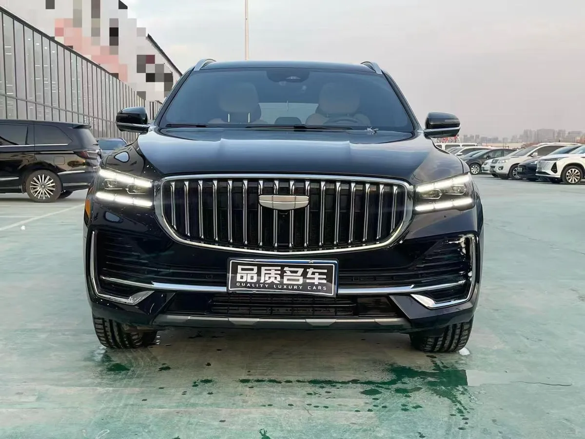 GEELY XINGYUE L МАКСИМАЛЬНАЯ С ПРОЕКЦИЕЙ И АКУСТИКОЙ BOSE 2025