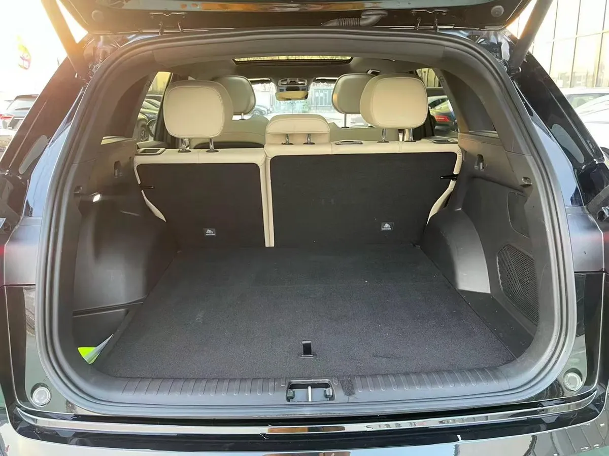 GEELY XINGYUE L МАКСИМАЛЬНАЯ С ПРОЕКЦИЕЙ И АКУСТИКОЙ BOSE 2025