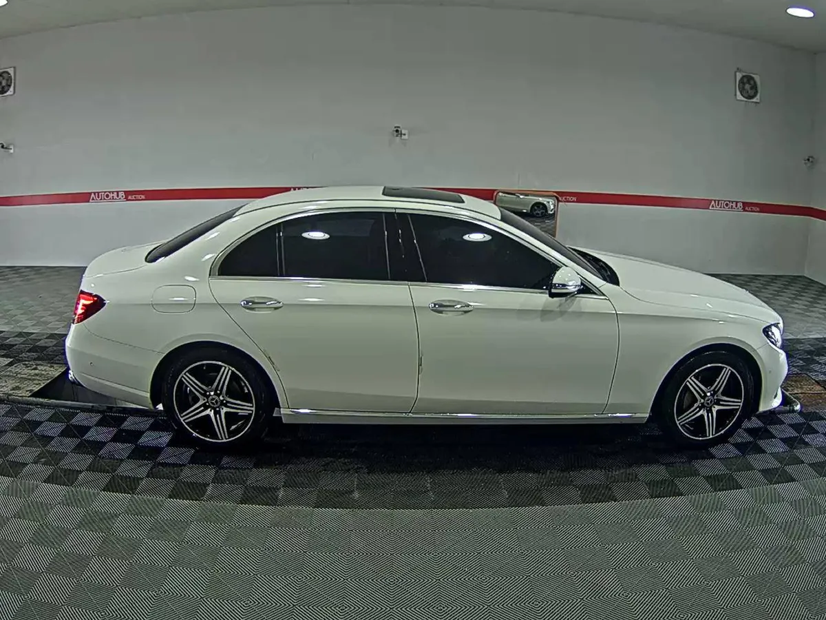 MERCEDES-BENZ E-CLASS 2019