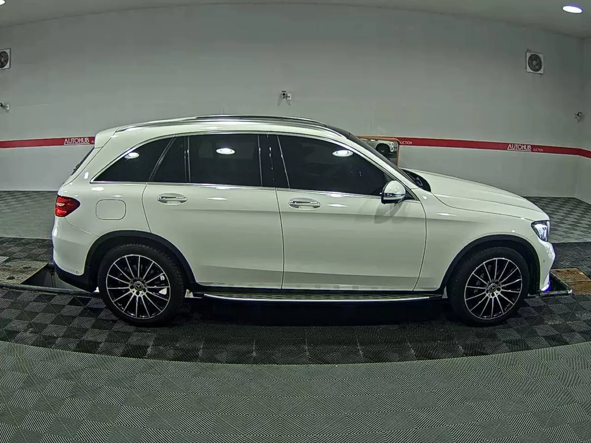MERCEDES-BENZ GLC 2019