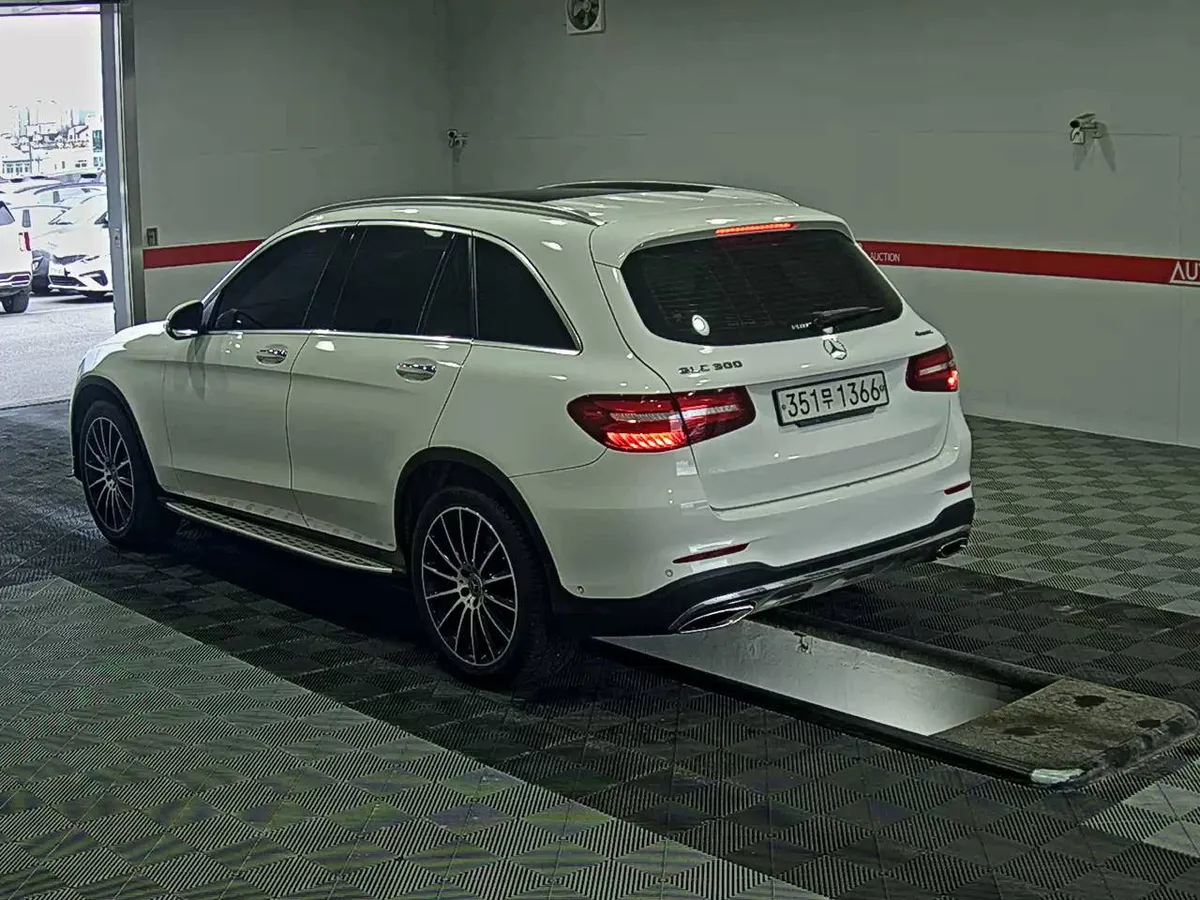 MERCEDES-BENZ GLC 2019