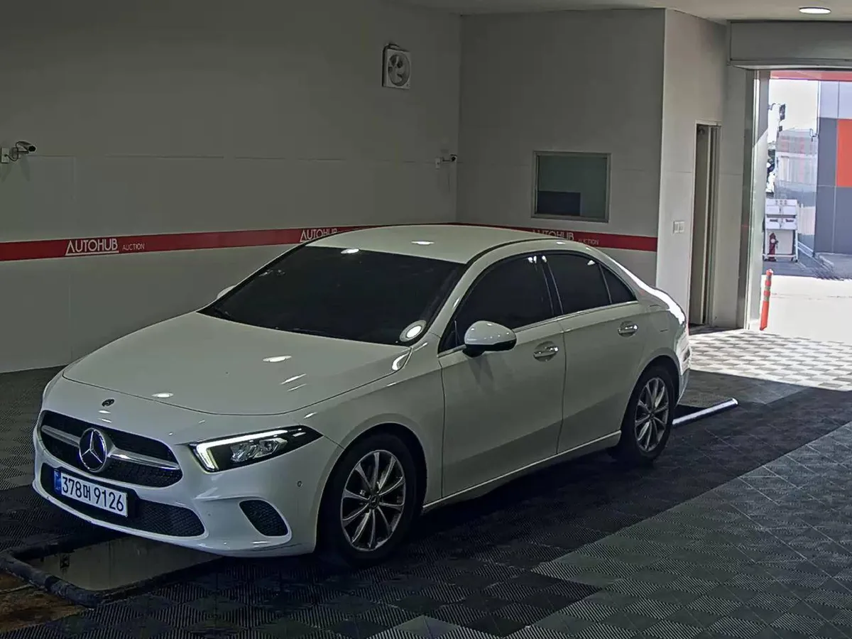 MERCEDES-BENZ A-CLASS 2021